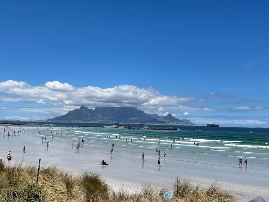 3 Bed 4 Bath Detached House, Pool, Inverter * Kaapstad
