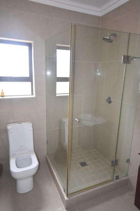 3 Bed 4 Bath Detached House, Pool, Inverter Ferienhaus Kapstadt